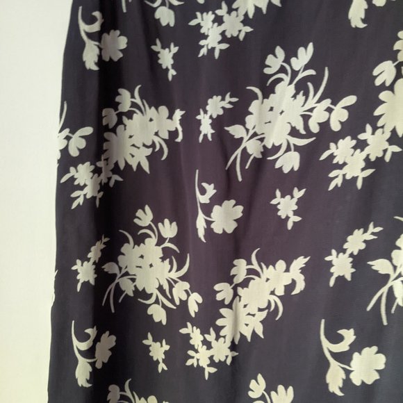 Beautiful brown and beige two piece top and skirt - Picture 5 of 5